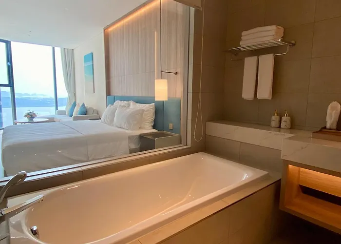 Apartment Bayside Bliss By A La Carte Ocean View Ha Long